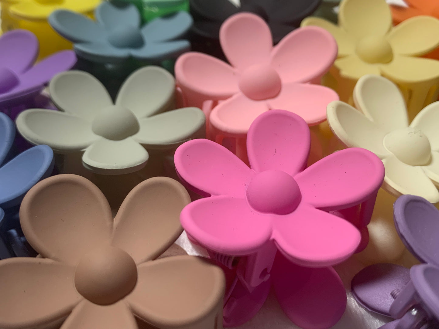 Daisy hair clip