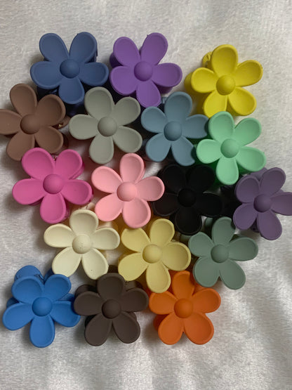 Daisy hair clip