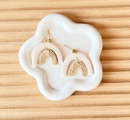 Natural arch earrings